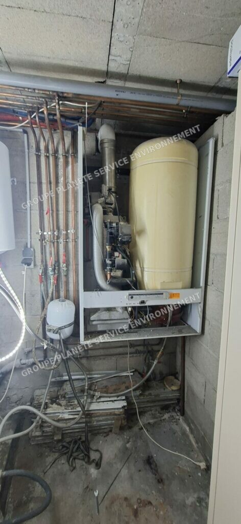 Avant travaux — Installation d’une pompe à chaleur Intuis 11 kW monophasée et d’un ballon électrique 200 L à Saint-Denis