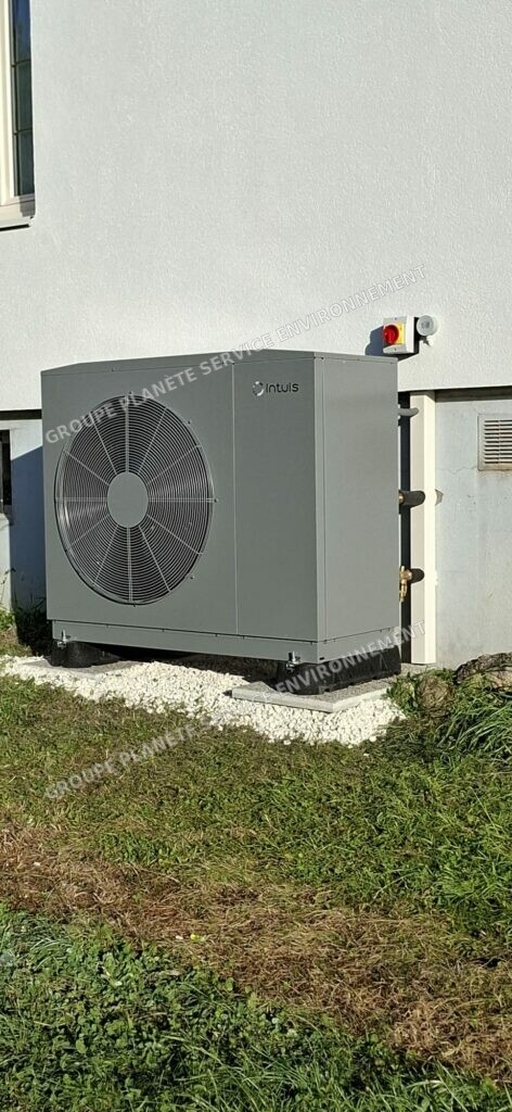 Remplacement d’une ancienne chaudière par une PAC Intuis 11 kW à Chérisy