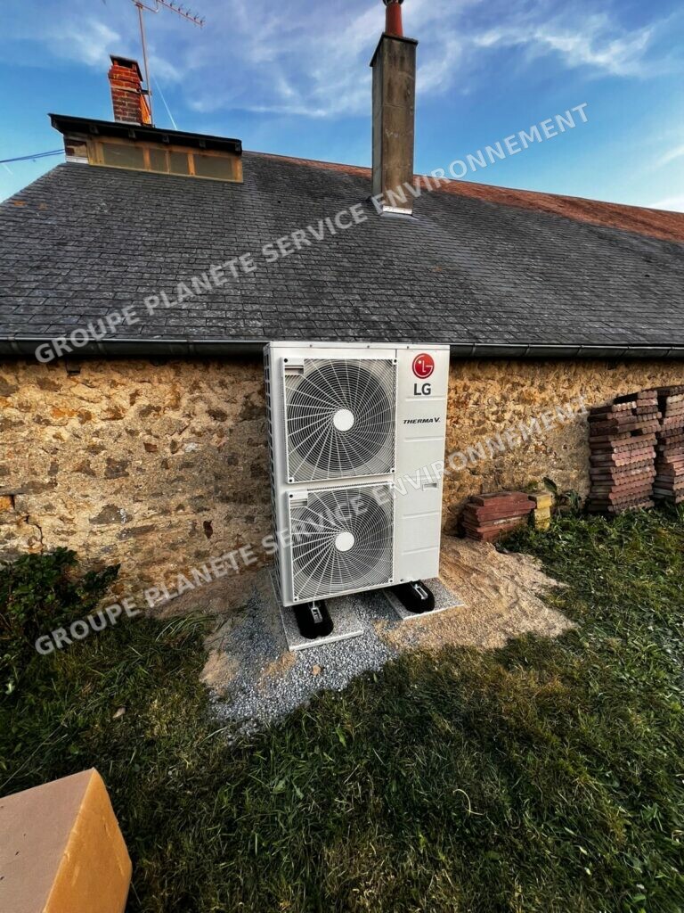 Installation d’une pompe à chaleur LG Therma V 14 kW monophasée R32 et d’un ballon électrique 200 L à Perfay