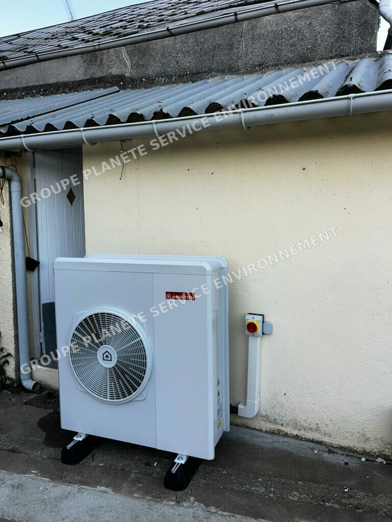 Pompe à chaleur Ariston Nimbus 8 kW à Brion-près-Thouet