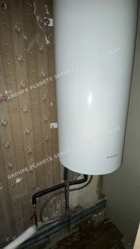 Pompe à chaleur Airwell 16 kW triphasée installée à Draillant