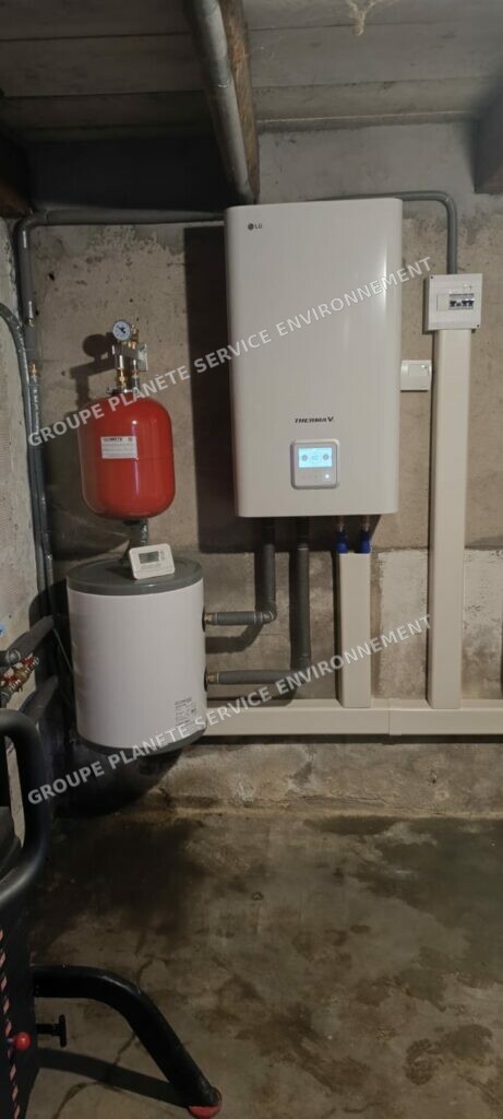 Pose d’une pompe à chaleur LG Therma V 16 kW à Padoux