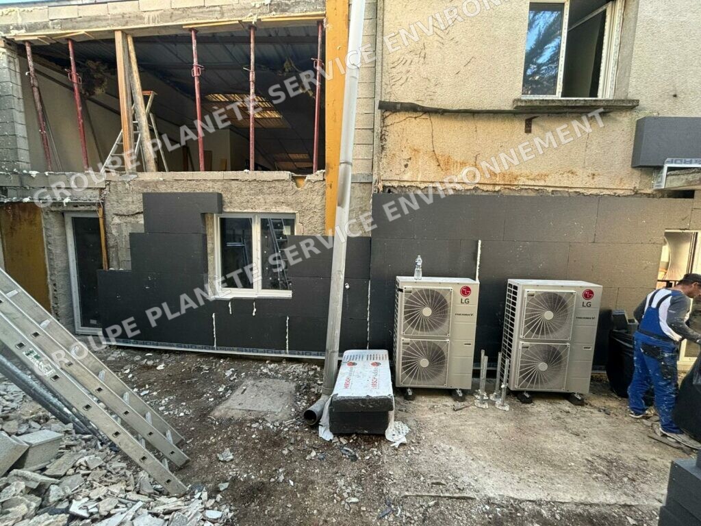 Rénovation énergétique d’un immeuble collectif de 7 logements au Gué-de-Longroi