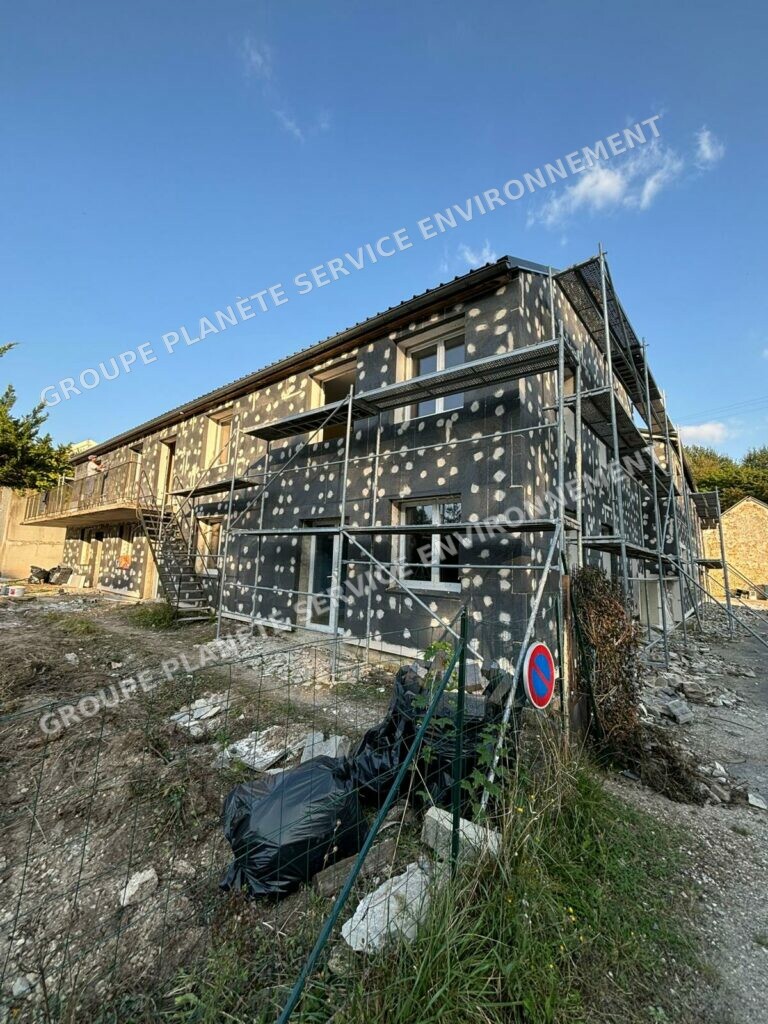 Rénovation énergétique d’un immeuble collectif de 7 logements au Gué-de-Longroi