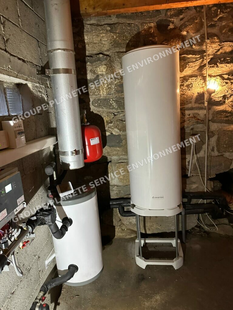 Installation d’une pompe à chaleur INTUIS 11 kW à Mazet-Saint-Voy (43)
